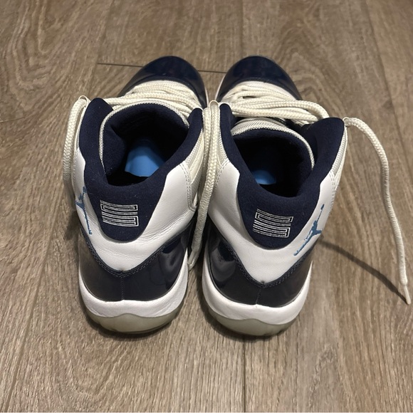 Jordan Retro 11 Win Like ‘82 - Picture 5 of 7